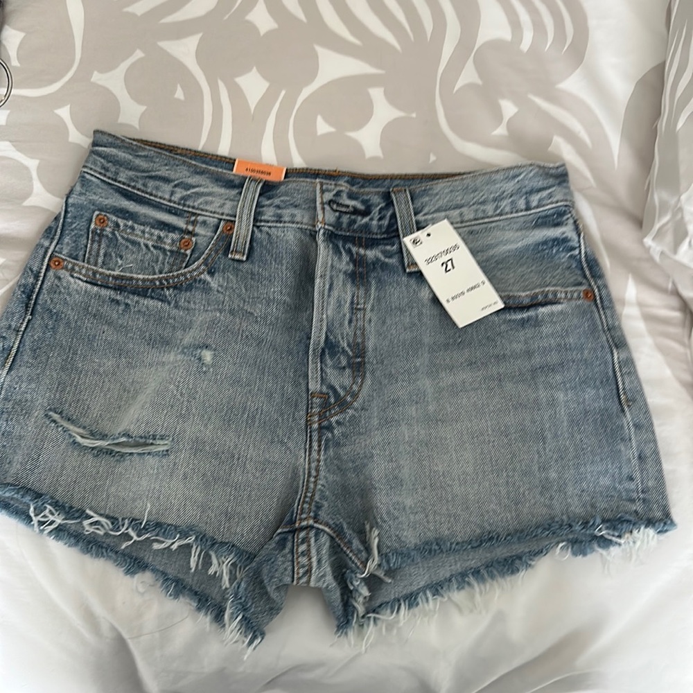 Levi’s brand new 501 shorts for women size 27